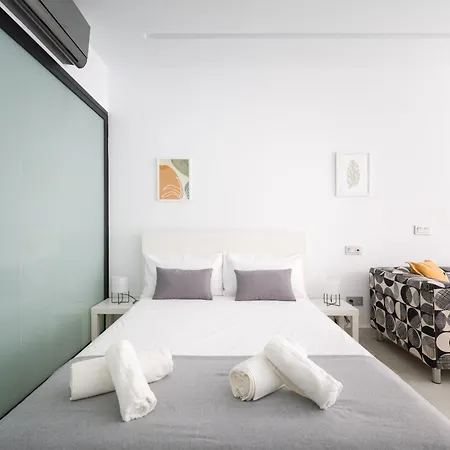 Chica By Canariasgetaway * Las Palmas de Gran Canaria